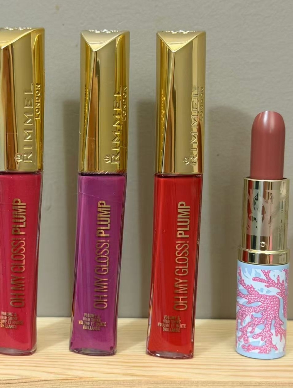 Rimmel London Oh My Gloss! Plump and Estee Lauder Lipstick Set